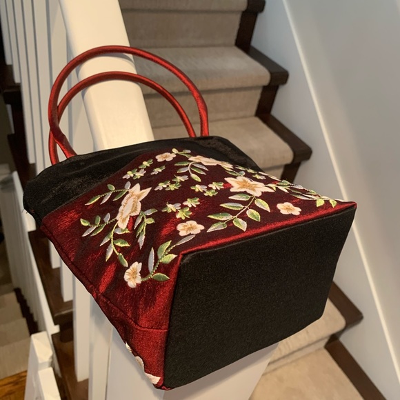 Burgundy Embroidered Thai Silk Hand Bag. 7.5” tall x 6” wide x 4.5” deep - Picture 2 of 5